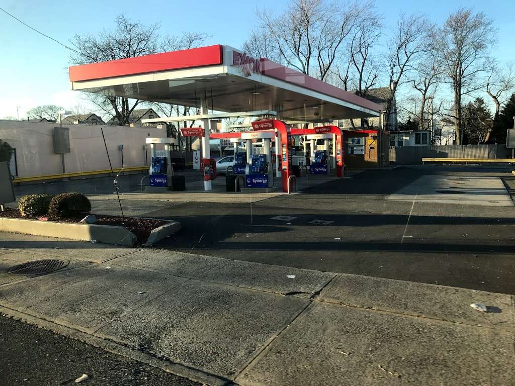 Exxon | 144 Hempstead Turnpike, West Hempstead, NY 11552, USA | Phone: (516) 246-9733