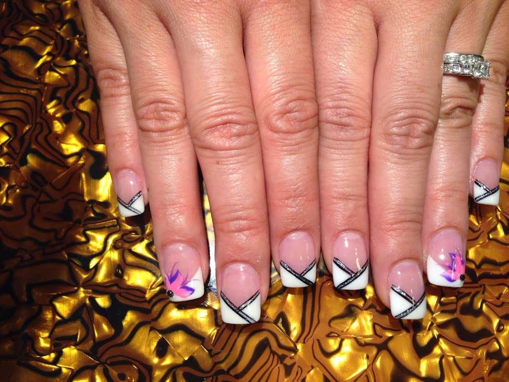 LaVie Nails and Spa | 4028 S Parker Rd, Aurora, CO 80014, USA | Phone: (303) 766-6355