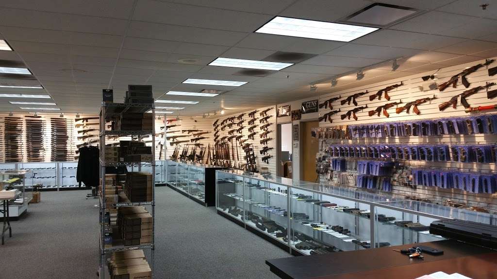 RGUNS | 855 Commerce Pkwy, Carpentersville, IL 60110 | Phone: (847) 428-3569