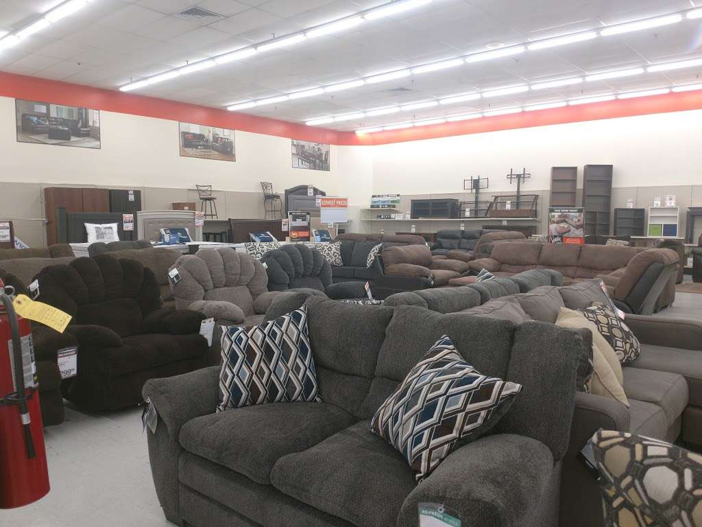 Big Lots | 10416 E Independence Blvd #500, Matthews, NC 28105, USA | Phone: (704) 321-1383