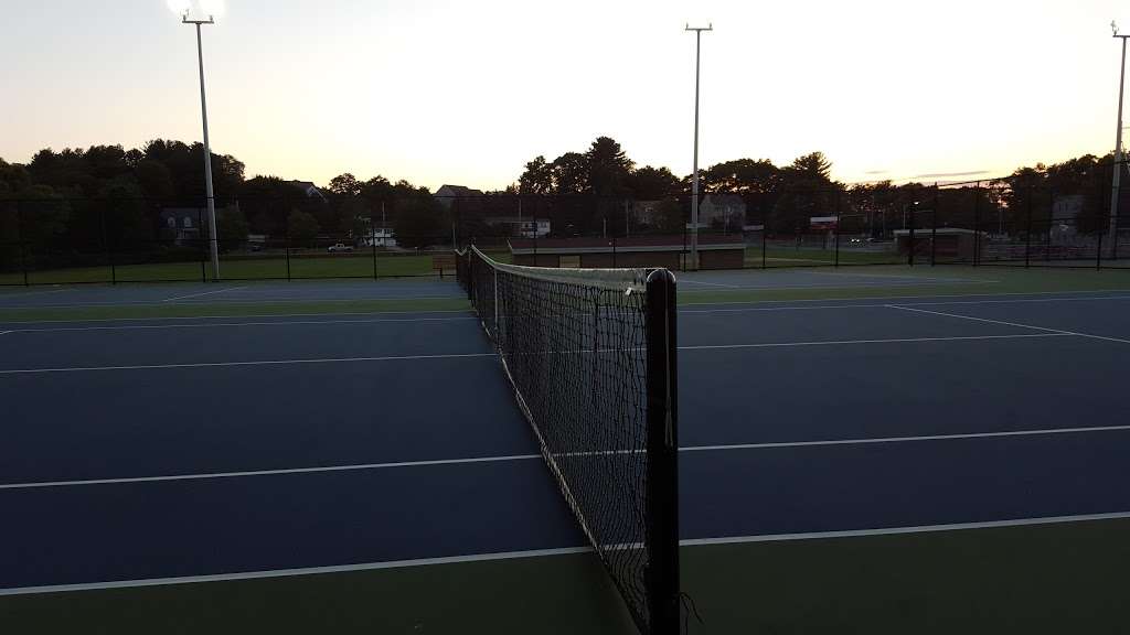 Dobbins Tennis Courts | 1-, 135 Hemlock Rd, Wakefield, MA 01880, USA