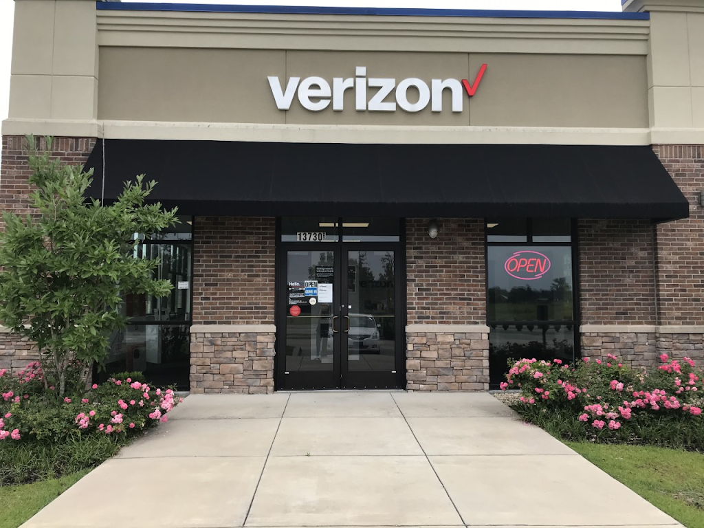 Verizon Authorized Retailer - Russell Cellular | 13730 Millerville Greens Blvd Ste B, Baton Rouge, LA 70816, USA | Phone: (225) 772-9452