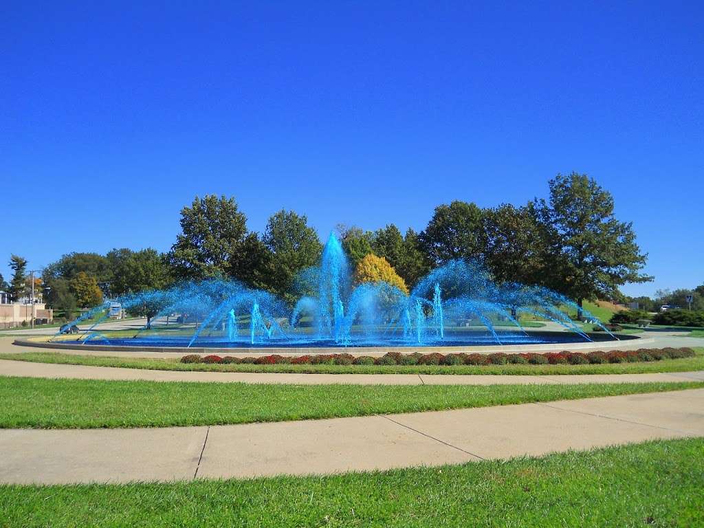 Northland Fountain | Kansas City, MO 64116