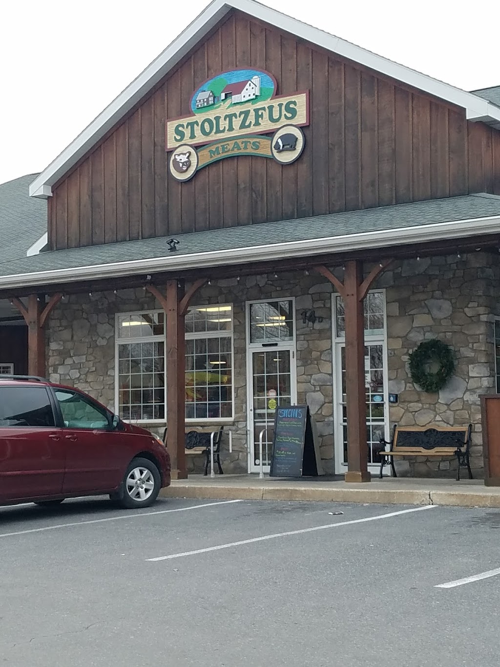Stoltzfus Meats | 14 Center St, Intercourse, PA 17534, USA | Phone: (717) 768-7287