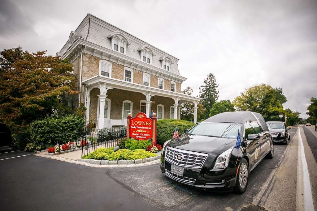 Lownes Family Funeral Home | 659 Germantown Pike, Lafayette Hill, PA 19444, USA | Phone: (610) 828-4430