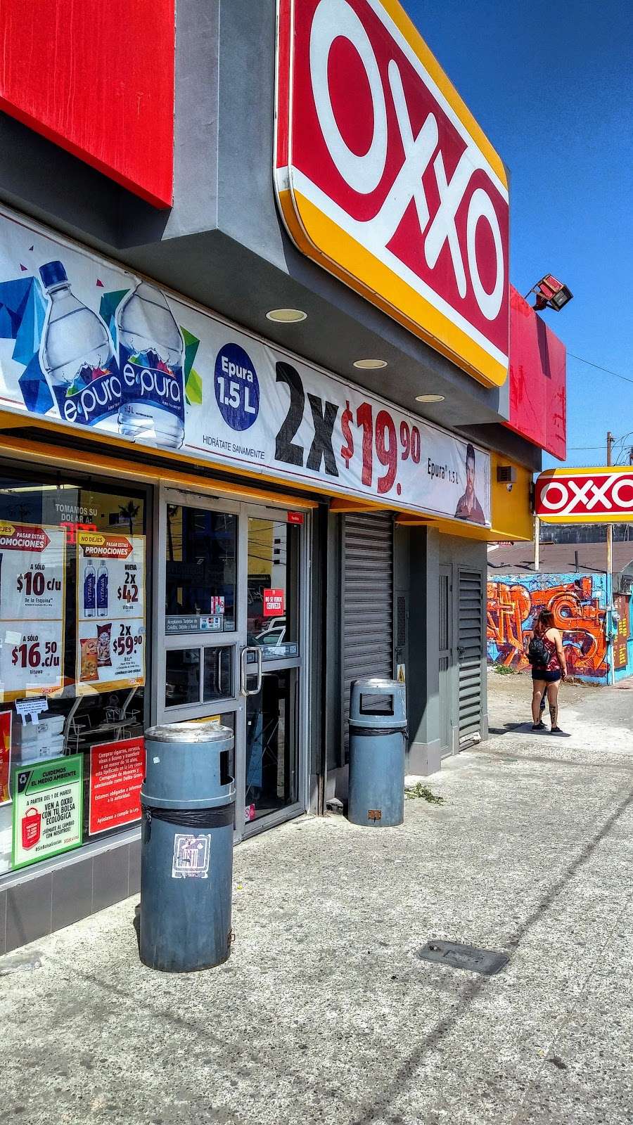 OXXO | Avenida Del Pacifico Seccion 104, Playas, Monumental, 22504 Tijuana, B.C., Mexico