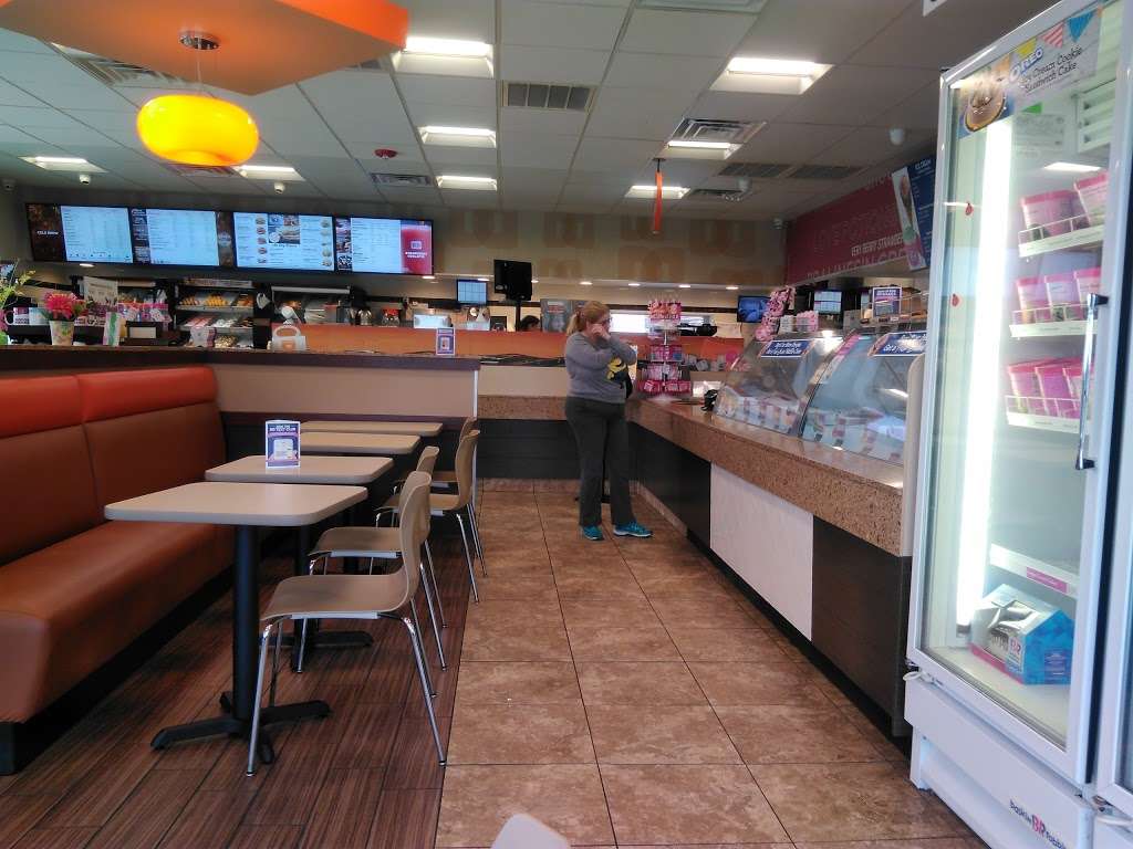 Dunkin | 42 Vantage View Dr, Falling Waters, WV 25419, USA | Phone: (304) 274-6187