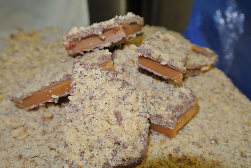 Worlds Finest Homemade English Toffee | 695 West, 93 South St, Hebron, IN 46341, USA | Phone: (219) 988-2235