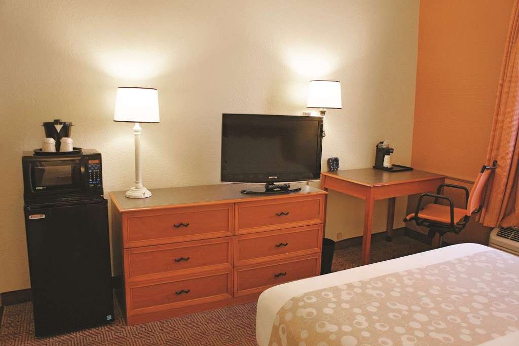 La Quinta Inn Houston Greenway Plaza Medical Area | 4015 Southwest Fwy, Houston, TX 77027, USA | Phone: (713) 623-4750