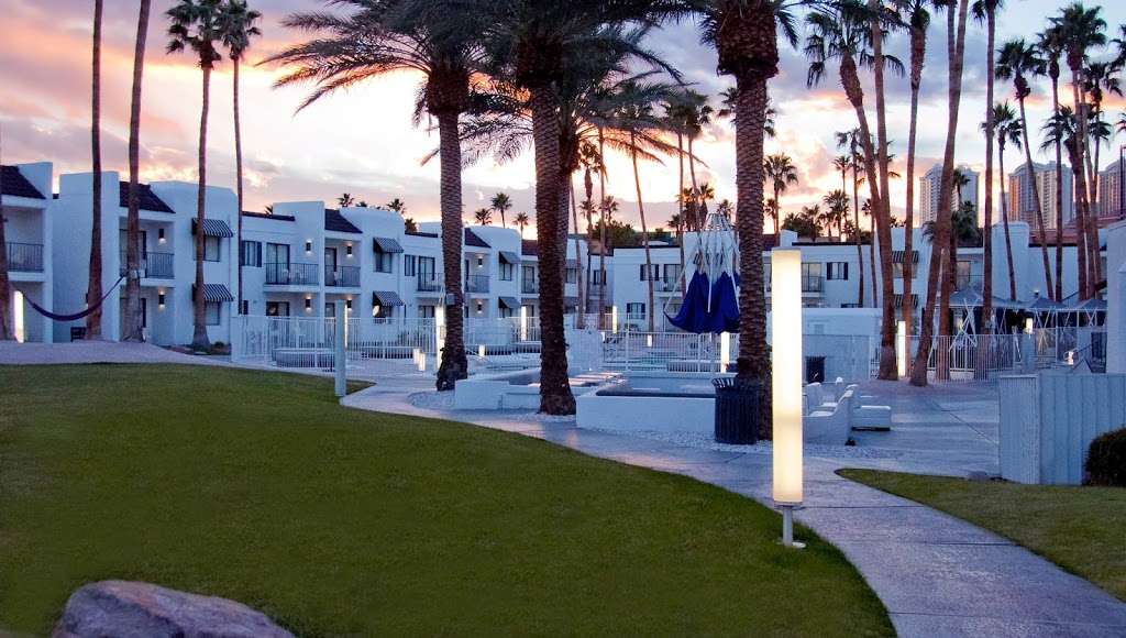 Serene, a Vegas Resort | 455 E Harmon Ave, Las Vegas, NV 89169, USA | Phone: (702) 369-2281