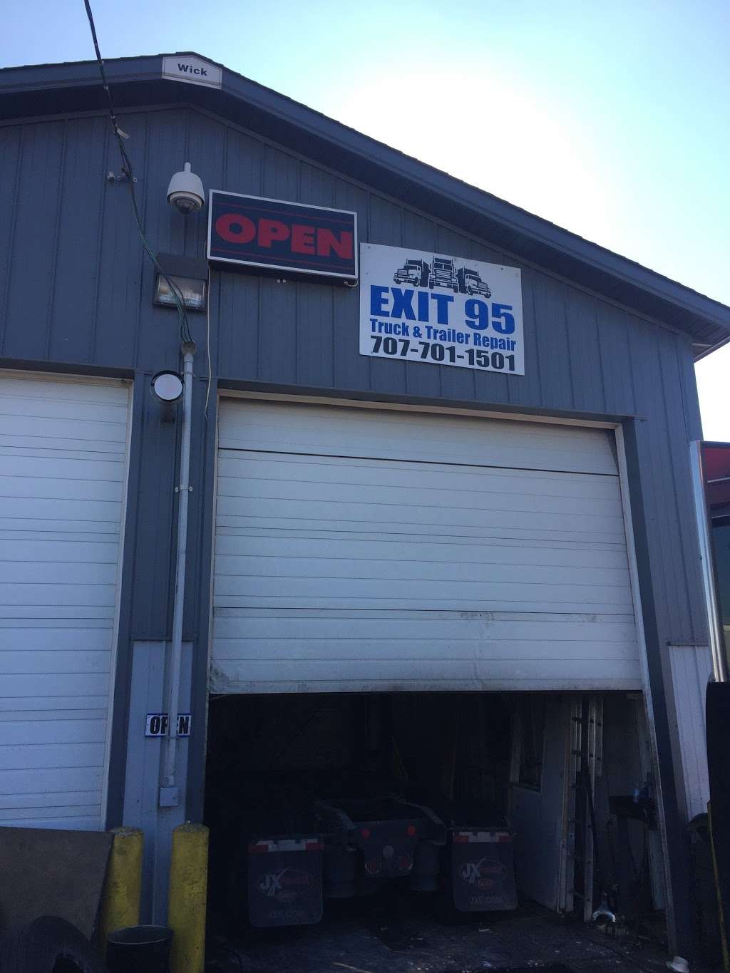 Exit 95 Truck Repair Shop | 5049 N 300 E, I-65 Exit 95. Entrance is Right of Loves Fuel Island, Whiteland, IN 46184, USA | Phone: (707) 701-1501