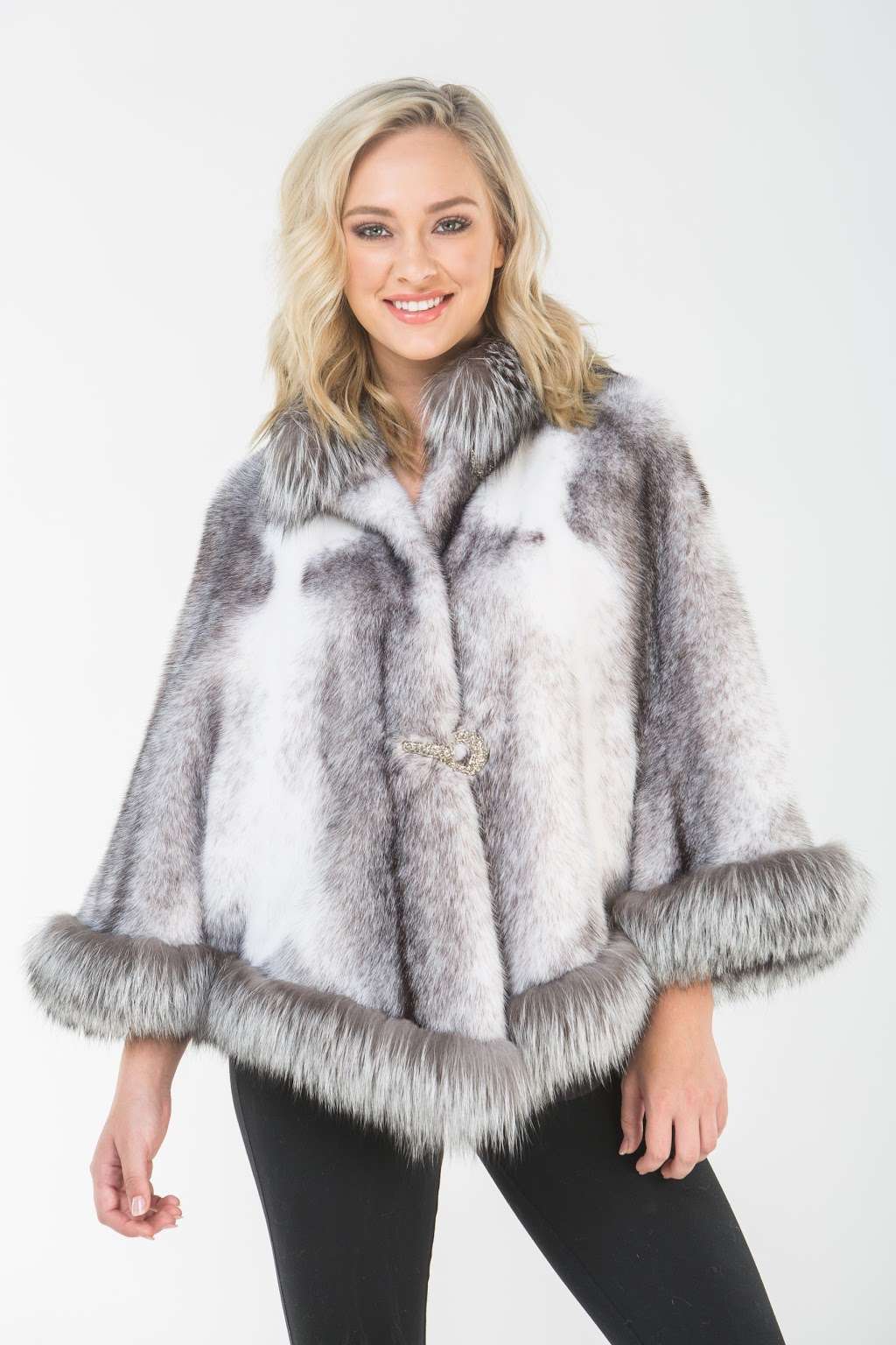 Sakowitz Furs | 1700 Post Oak Blvd Ste # 2-140, Houston, TX 77056 | Phone: (713) 622-7947