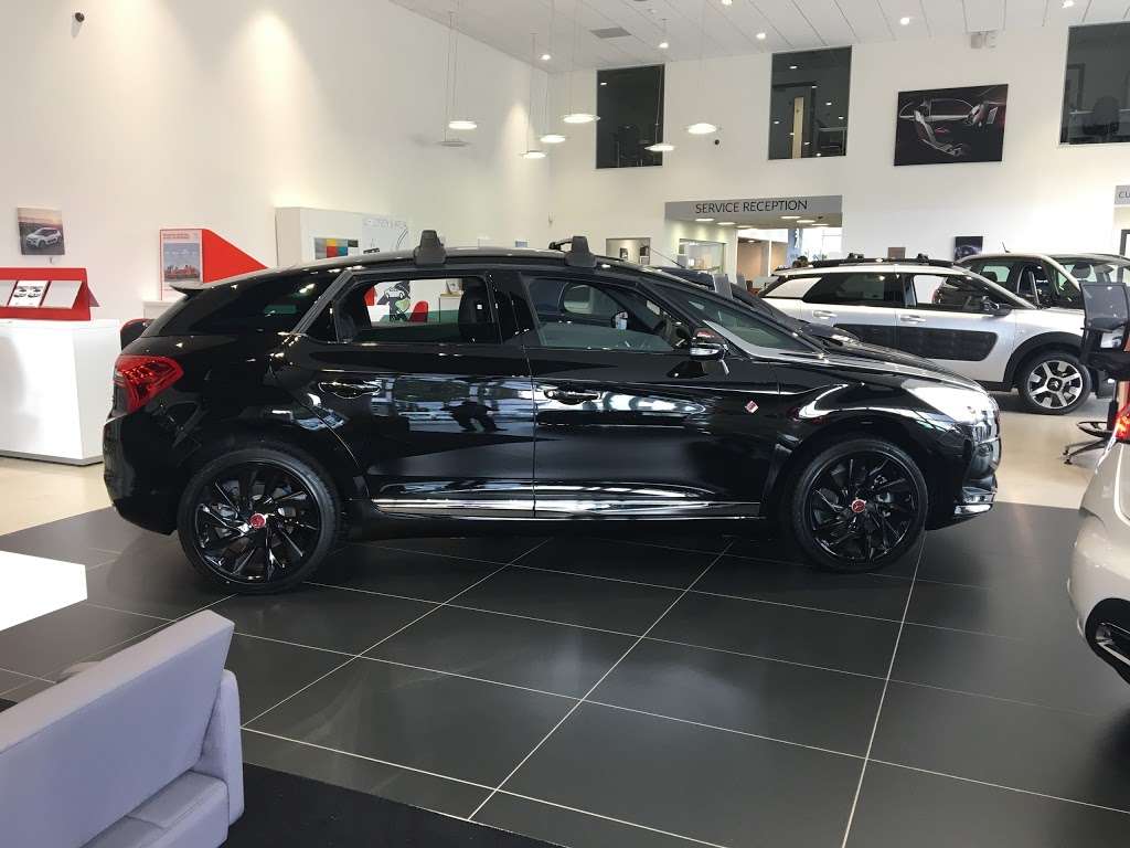 Robins & Day Citroen Chingford | Chingford Rd, Walthamstow, London E4 8SL, UK | Phone: 020 3621 4000