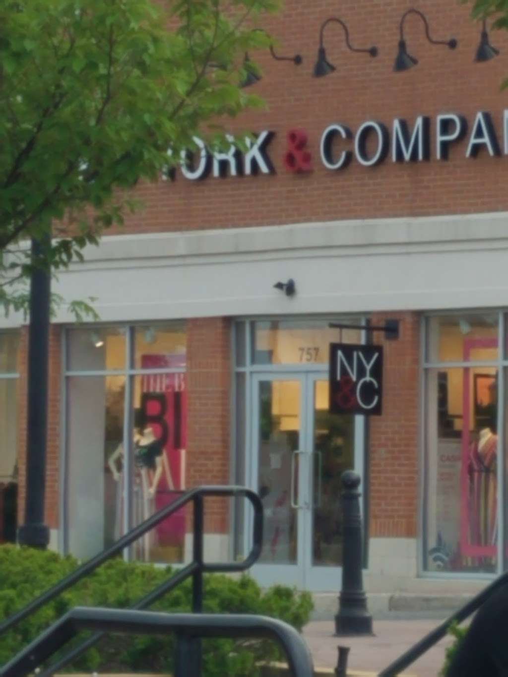 New York & Company | 757 Shoppes Blvd, North Brunswick Township, NJ 08902, USA | Phone: (732) 545-0620