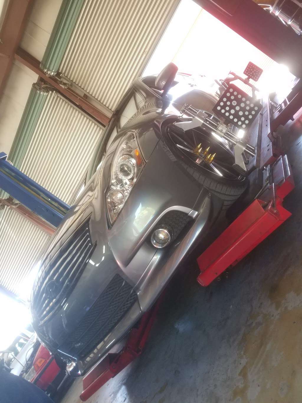 Osceola Speed Tire Shop & Wheels, 516 E Osceola Pkwy, Kissimmee, FL