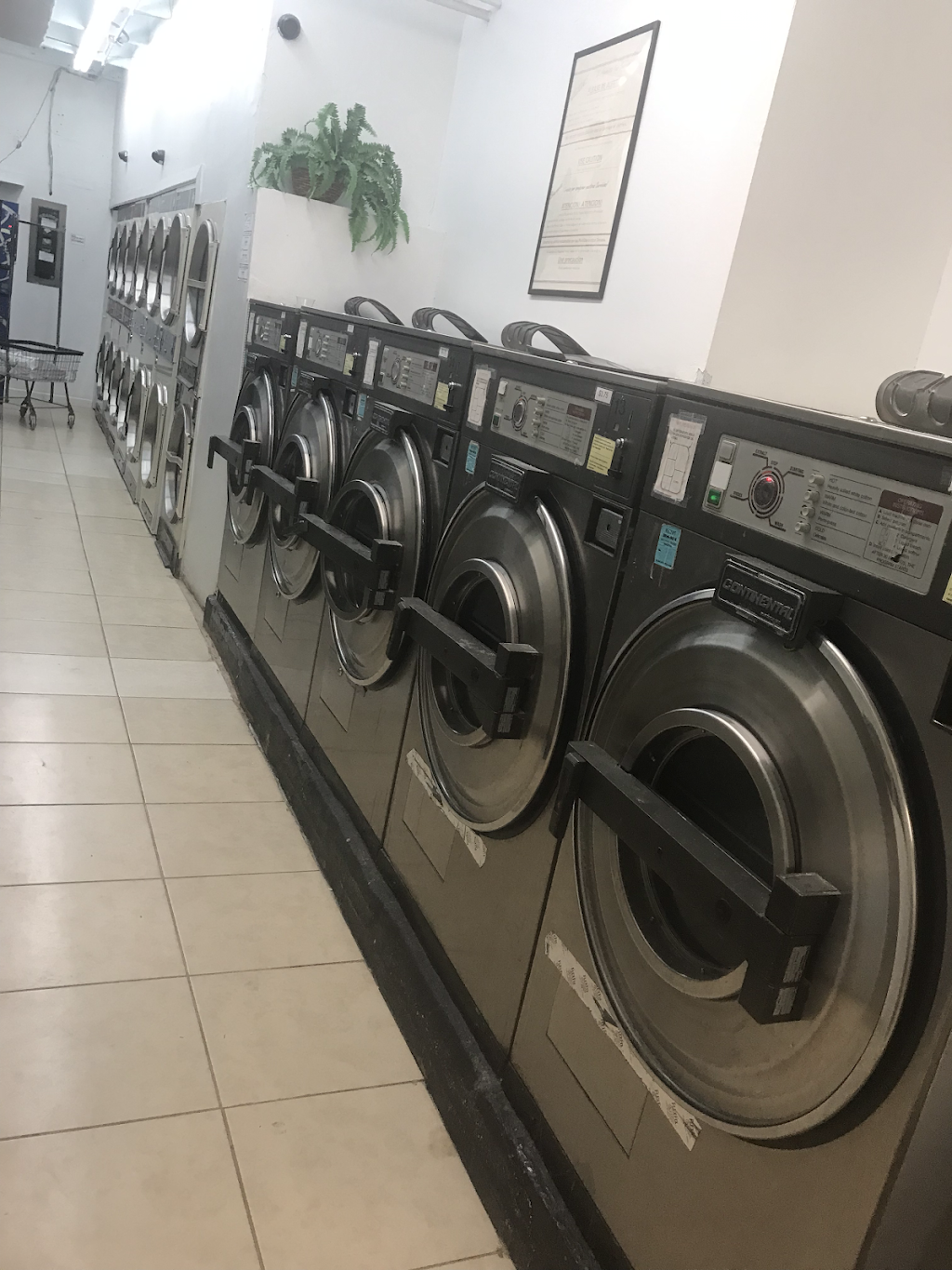 Speed Wash Coin Laundry | 4577 NW 7th St, Miami, FL 33126, USA | Phone: (305) 648-6906