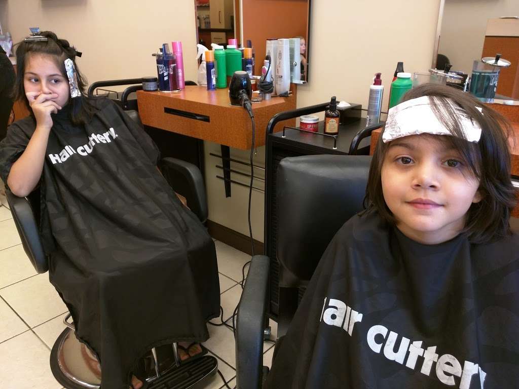 Hair Cuttery | 99 Commerce Way Suite D, Woburn, MA 01801, USA | Phone: (781) 376-0800