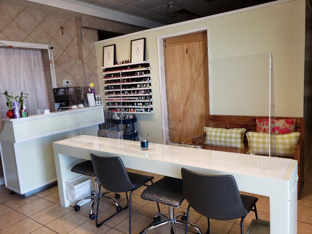 Lovely Skin Care & Nails | 2030 S Havana St, Aurora, CO 80014 | Phone: (303) 913-3432