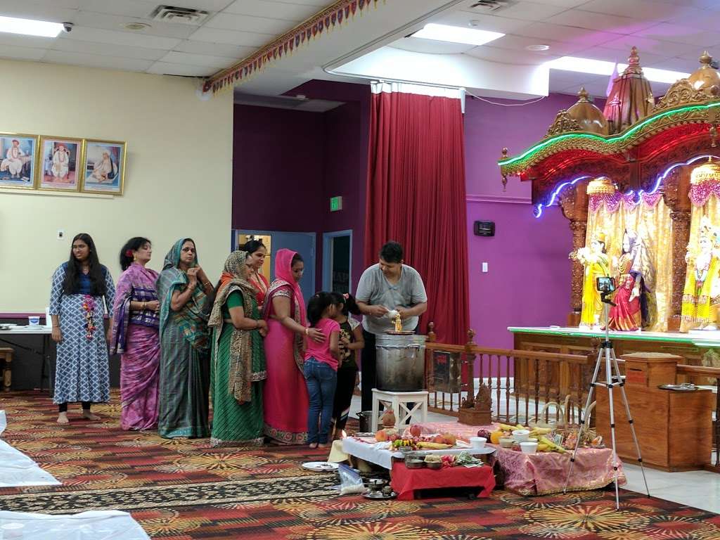 ISSO Swaminarayan Hindu Temple - Baltimore | 115 Cockeys Mill Rd, Reisterstown, MD 21136, USA | Phone: (410) 526-1008
