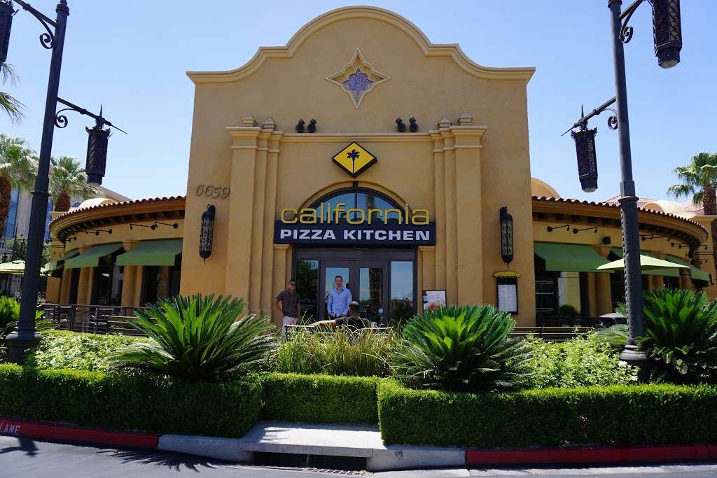 California Pizza Kitchen at Town Square | 6659 Las Vegas Blvd. S. , Bldg. C1 Town Square, Las Vegas, NV 89119, USA | Phone: (702) 896-5154