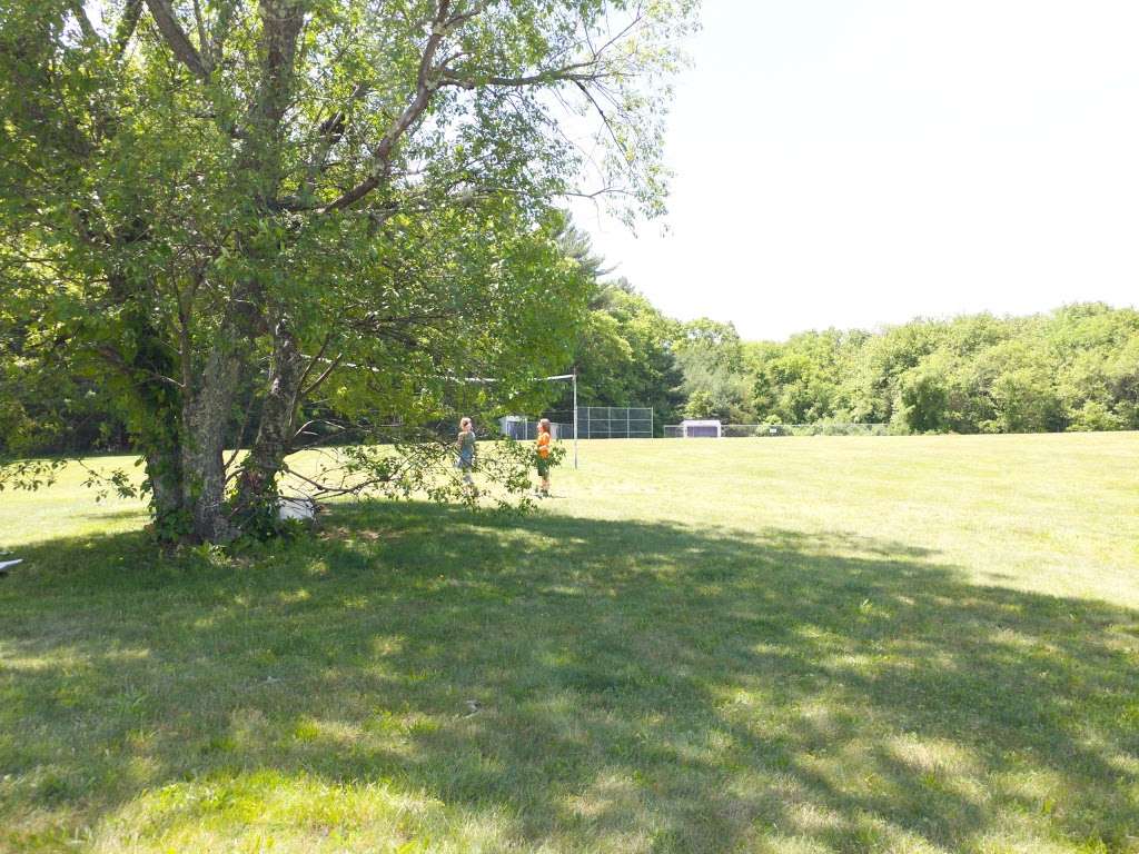 Everett Leonard Park and Norton Town Pool | 6 Parker St, Norton, MA 02766, USA