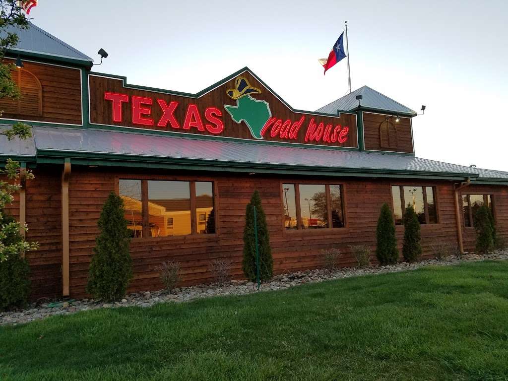 Texas Roadhouse | 4335 Southport Crossing Dr, Indianapolis, IN 46237 | Phone: (317) 859-7000