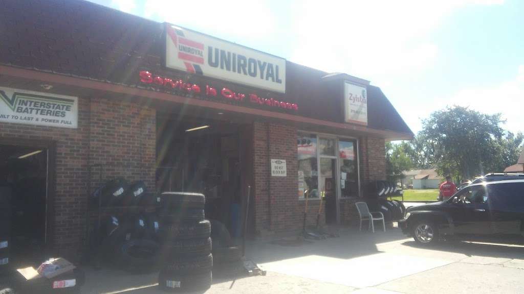 Zylstras Service & Tire Center | 713 Halleck SE, De Motte, IN 46310 | Phone: (219) 987-2111