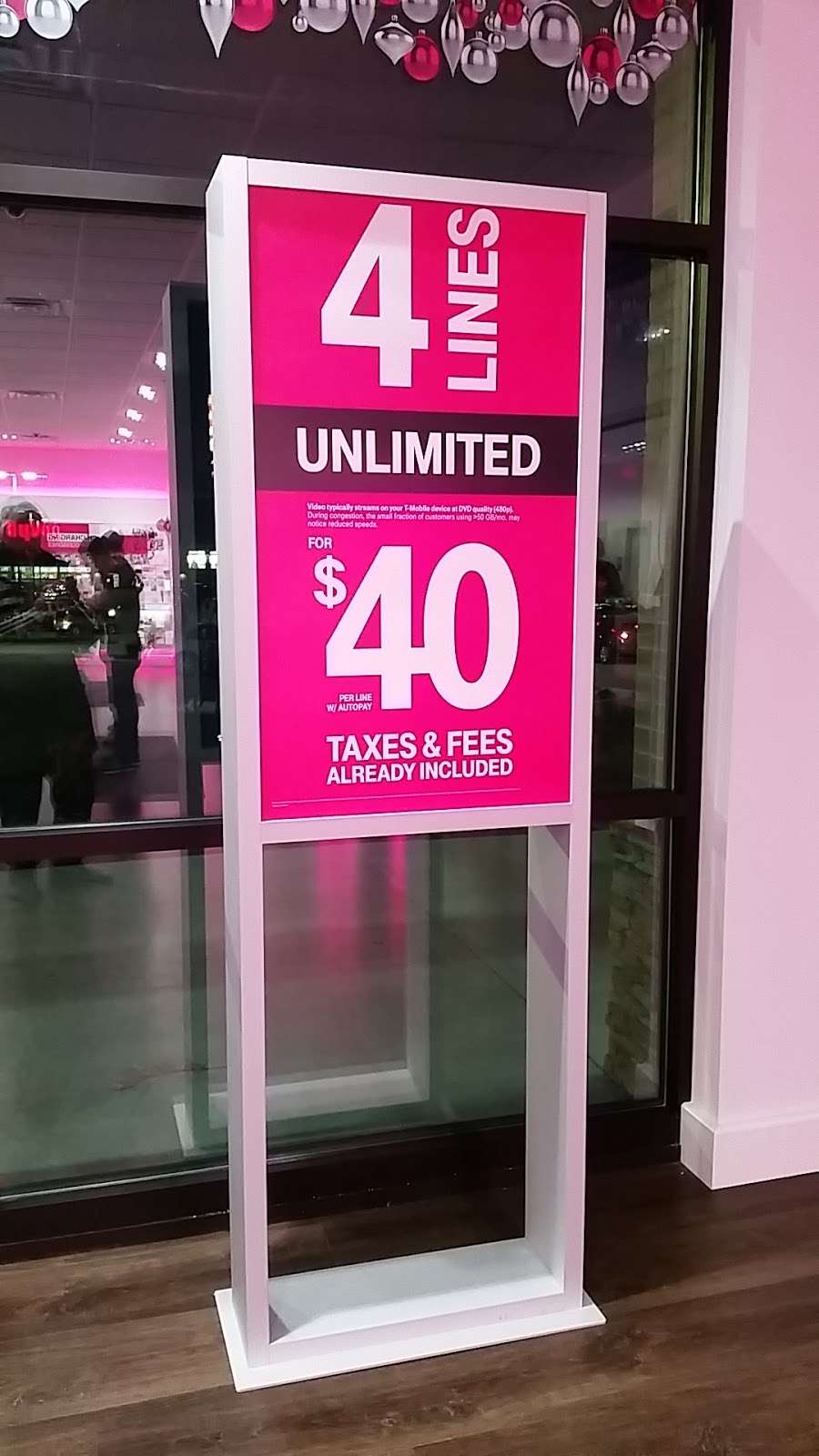 T-Mobile | 14899 151st St, Olathe, KS 66062, USA | Phone: (913) 712-9277