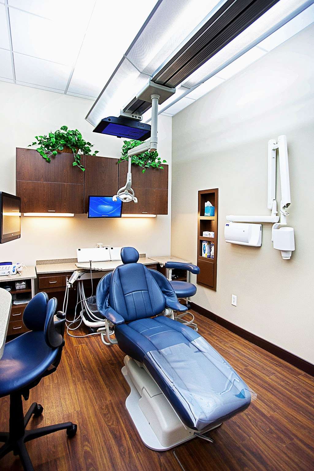 Dassani Dentistry - Houston, TX Dentist | 1600 Clear Lake City Blvd c, Houston, TX 77062 | Phone: (281) 667-4070