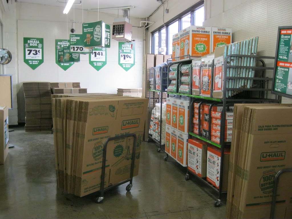 U-Haul Moving & Storage of Roxborough | 8300 Ridge Ave, Philadelphia, PA 19128, USA | Phone: (215) 482-7015