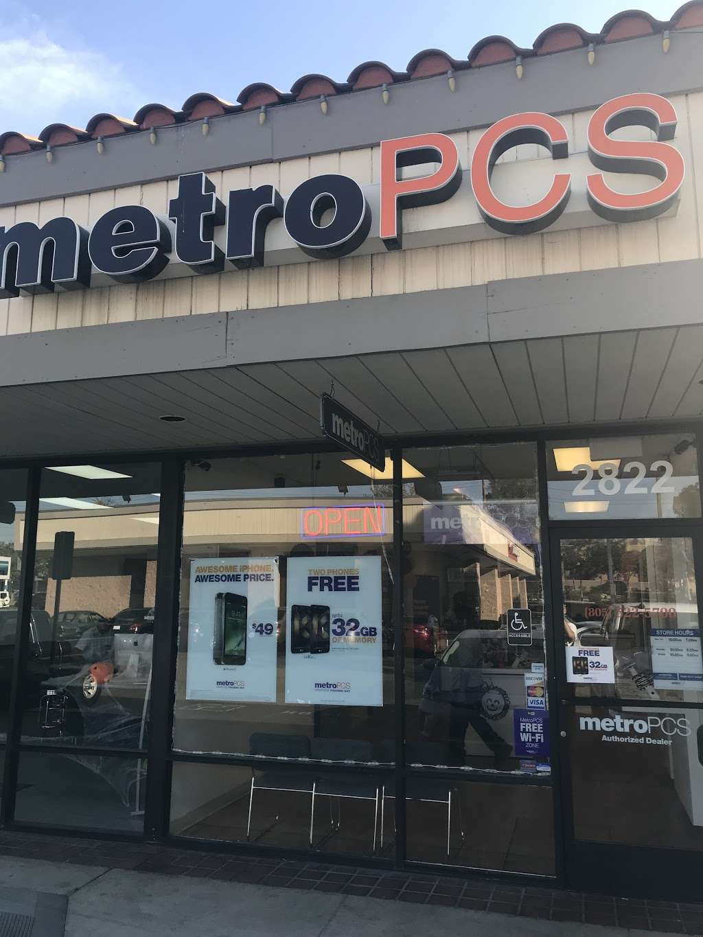 Metro by T-Mobile | 2822 Cochran St, Simi Valley, CA 93065 | Phone: (805) 522-5700