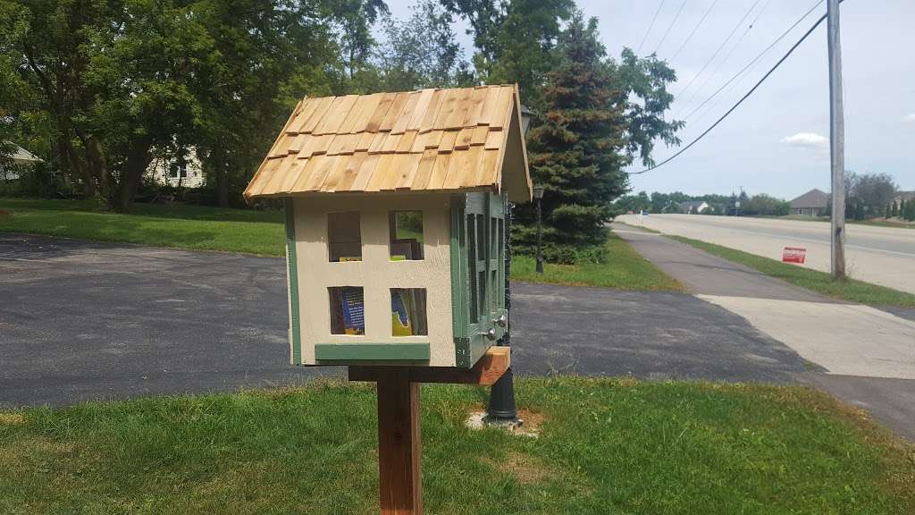 Little Free Library #61464 | Muskego, WI 53150, USA