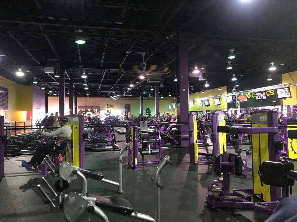 Planet Fitness | 1468 Blackwood Clementon Rd, Clementon, NJ 08021, USA | Phone: (856) 435-2210