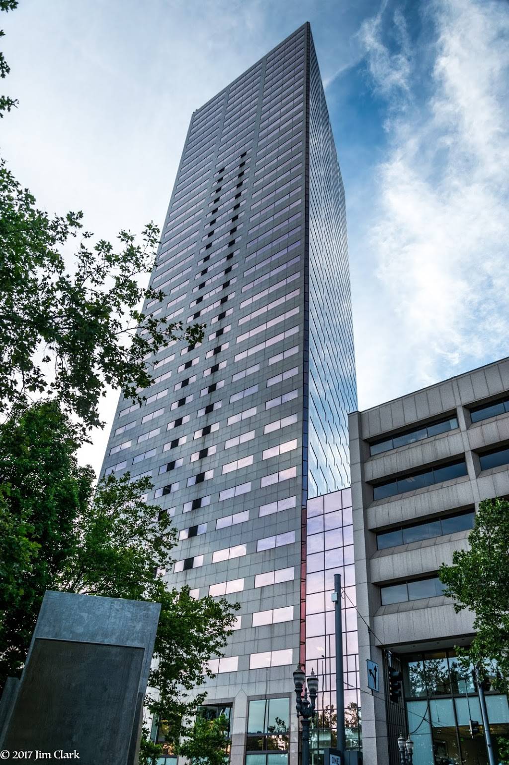 UsBancorp Tower ("Big Pink") | 111 SW 5th Ave, Portland, OR 97204, USA | Phone: (503) 275-7461