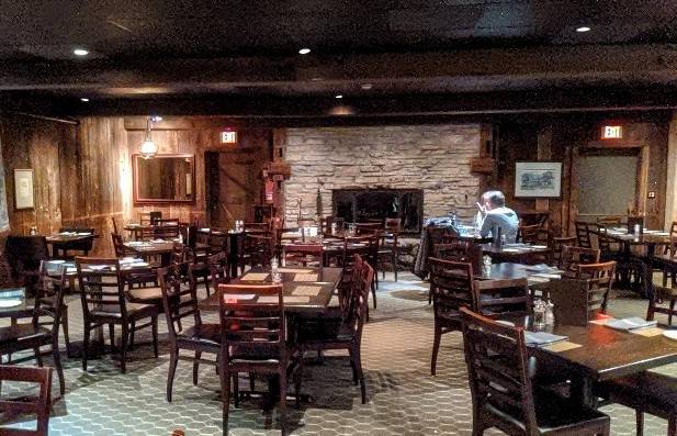 Jakes Restaurant Estd.1960 | 21445 West, Gumina Rd, Brookfield, WI 53072, USA | Phone: (262) 781-7995