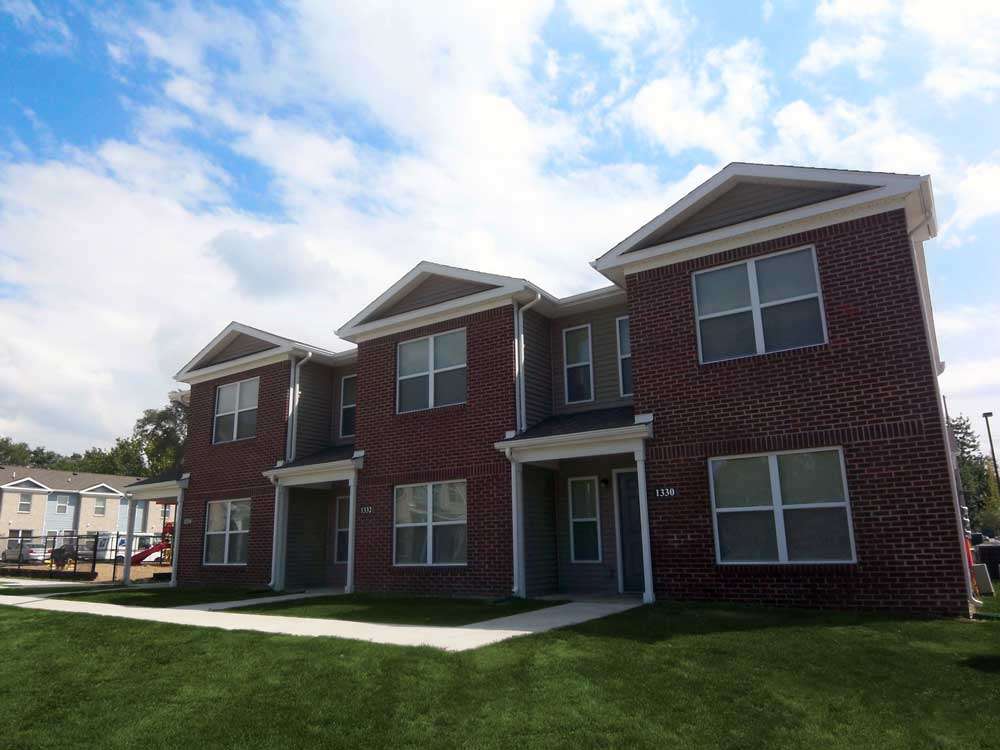 Saxony Townhomes | 1349 175th St, Hammond, IN 46324, USA | Phone: (219) 845-1400