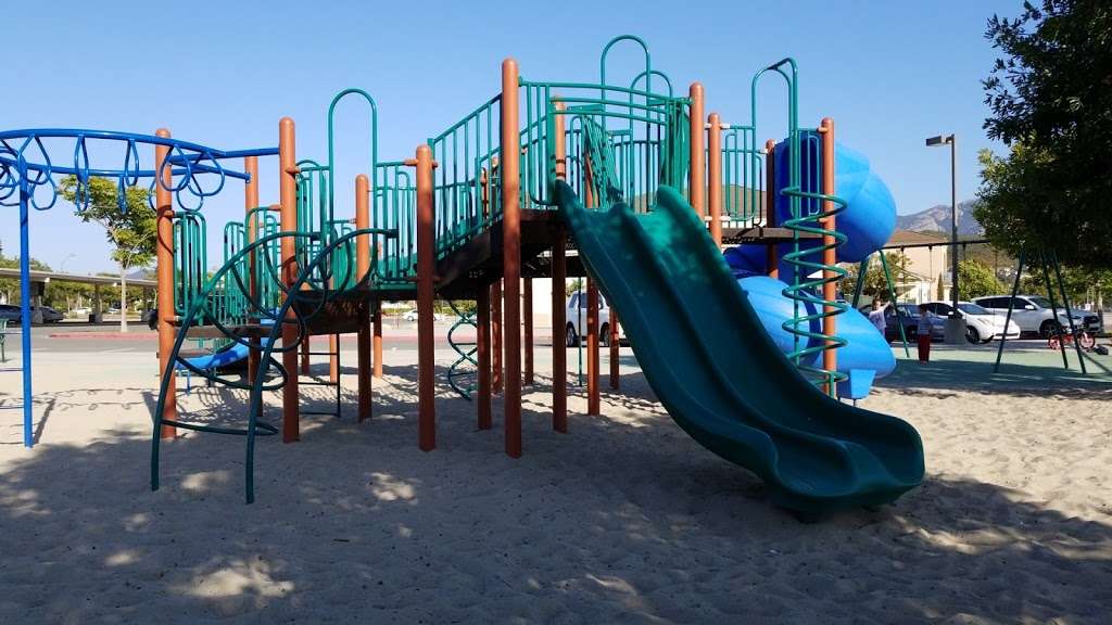 Dos Vientos Community Park | 4801 Borchard Rd, Newbury Park, CA 91320, USA | Phone: (805) 375-1003