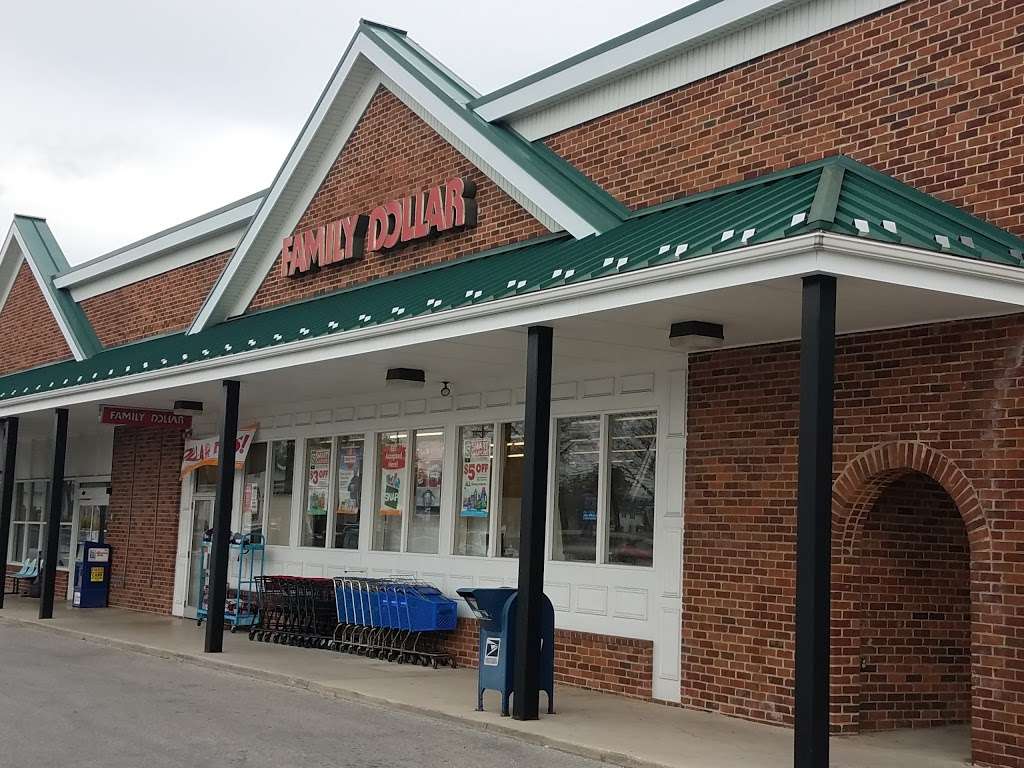 Family Dollar | 360 Lincoln Way E, New Oxford, PA 17350, USA | Phone: (717) 624-7773