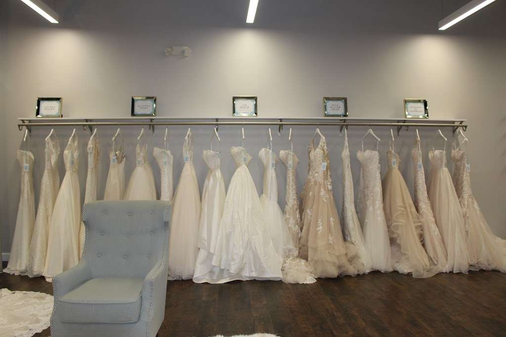 Genevieves Bridal Couture | 100 W Higgins Rd E-1, South Barrington, IL 60010, USA | Phone: (224) 802-2415