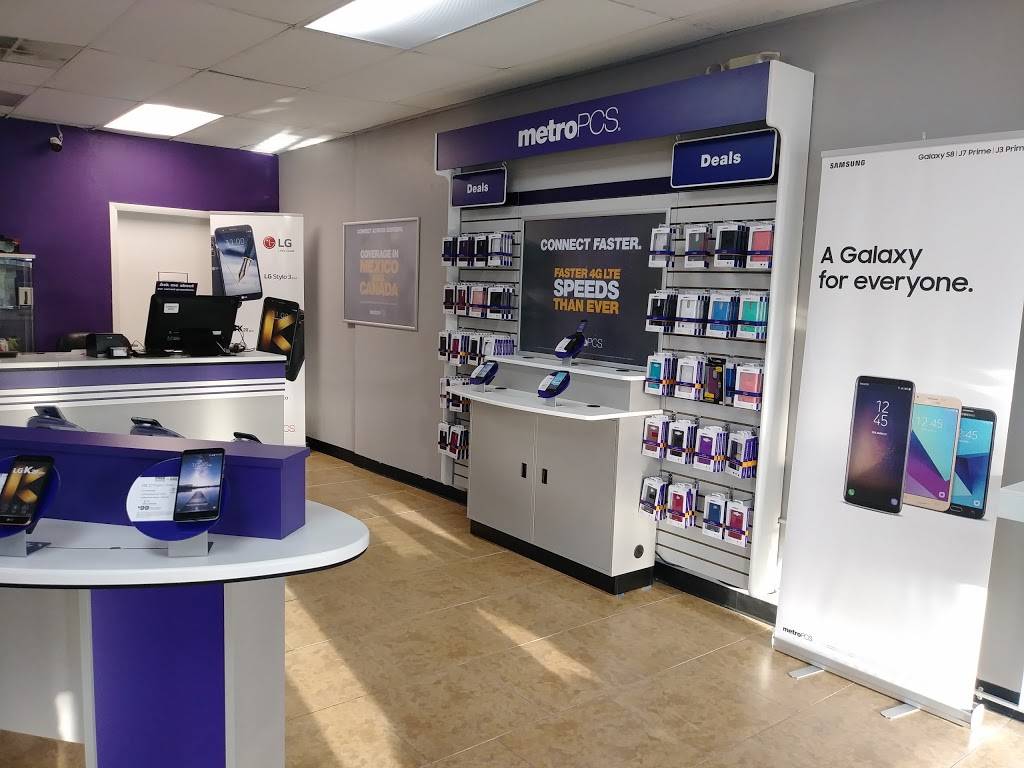 Metro by T-Mobile | 9029 4th St N, St. Petersburg, FL 33702, USA | Phone: (727) 577-5778