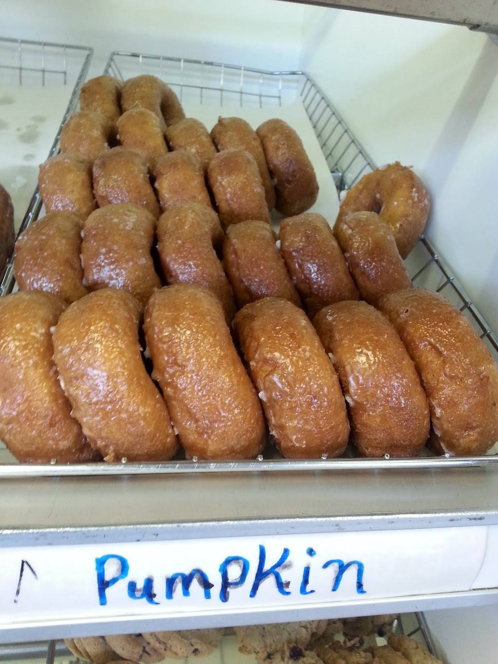 Detroit Donut | 11660 E Eleven Mile Rd, Warren, MI 48089 | Phone: (586) 755-1800