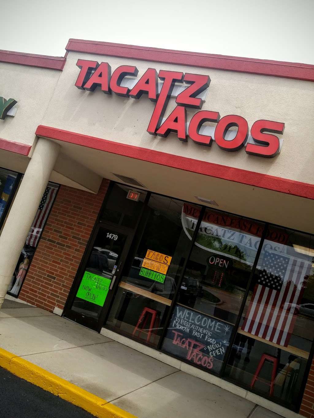Tacatz Tacos | 1479 E State St, Geneva, IL 60134, USA | Phone: (630) 457-5555