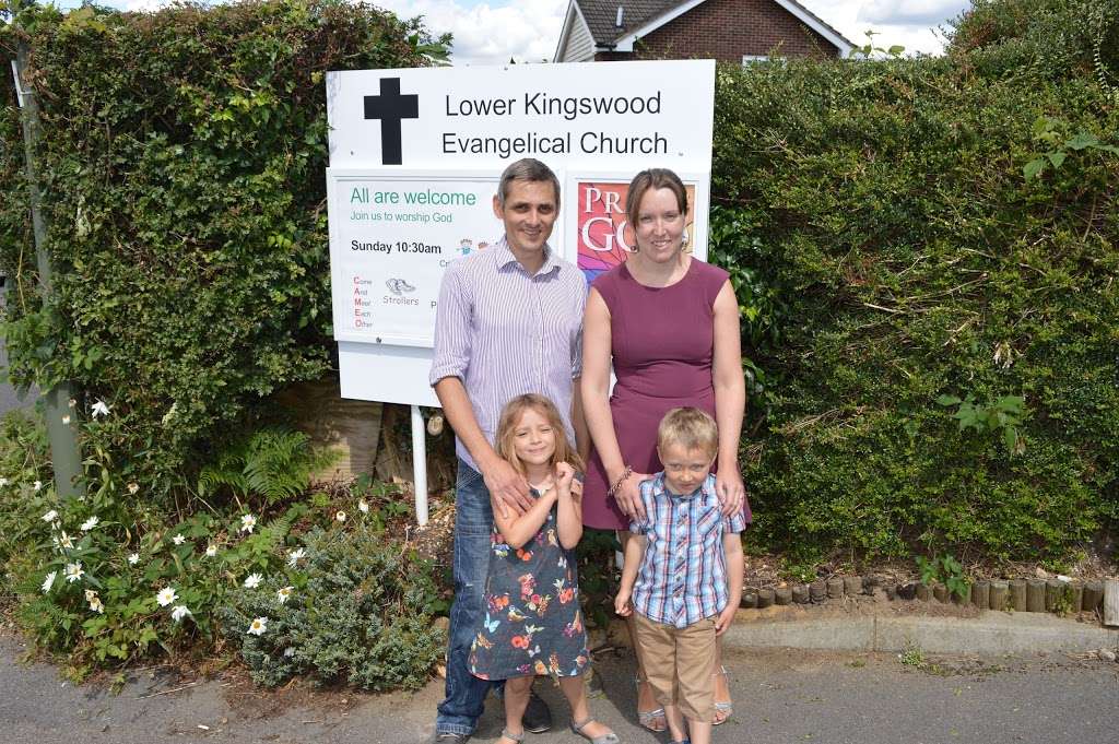 Lower Kingswood Evangelical Church | Smithy Ln, Lower Kingswood, Tadworth KT20 6UA, UK | Phone: 07954 374634