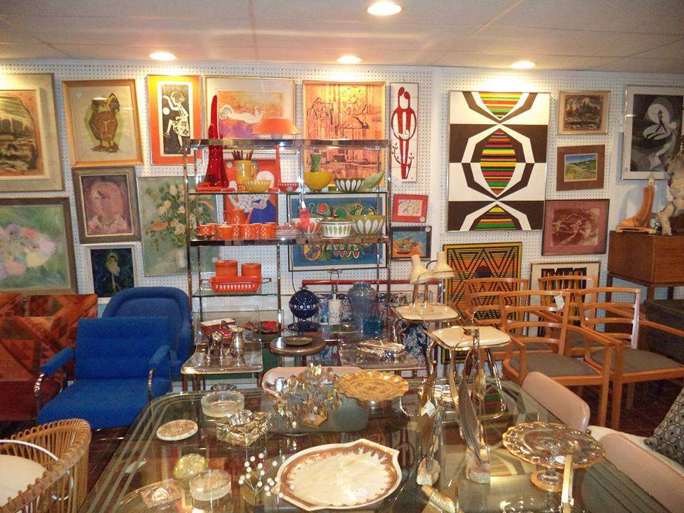 Fleur De Lis Antiques and Design LLC | 4 Long Ridge Rd, West Redding, CT 06896 | Phone: (203) 664-1673