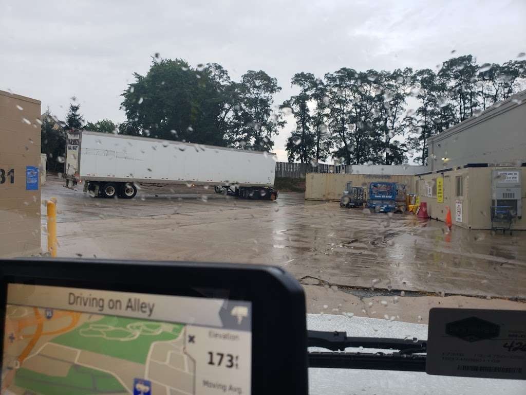 Walmart 5281 Truck Recieving | 1225_201_11, Perth Amboy, NJ 08861, USA