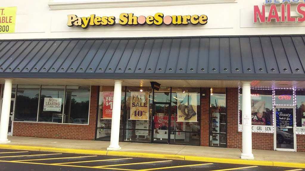 payless boulevard