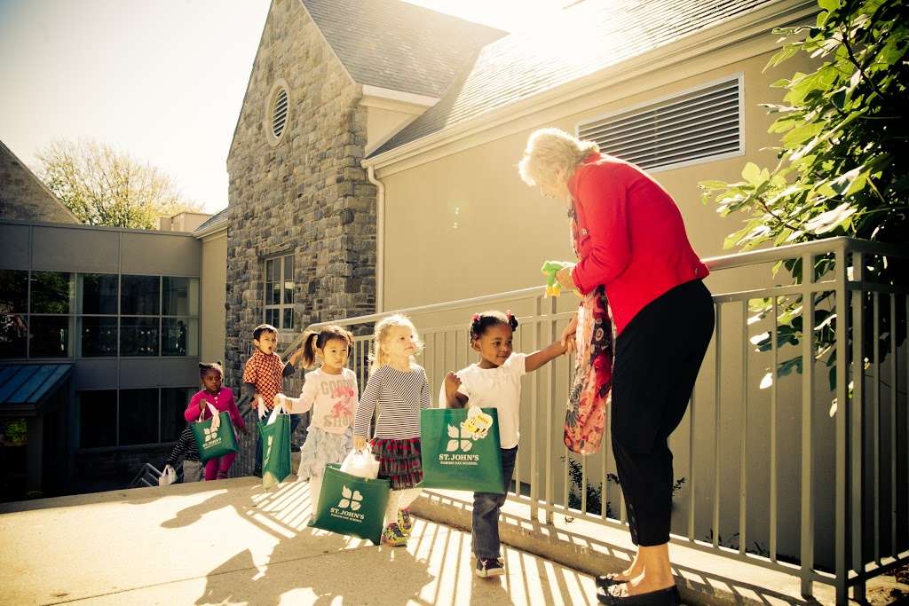 St Johns Parish Day School | 9130 Frederick Rd, Ellicott City, MD 21042, USA | Phone: (410) 465-7644