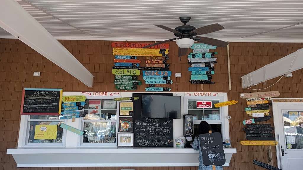 The WooHoo | 211 S Bay Ave, Beach Haven, NJ 08008, USA | Phone: (609) 492-5433