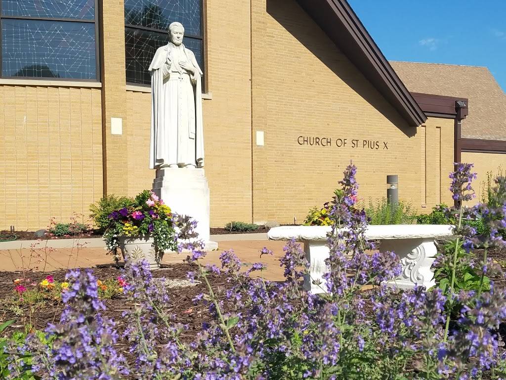 Church of St. Pius X | 3878 Highland Ave, White Bear Lake, MN 55110, USA | Phone: (651) 429-5337