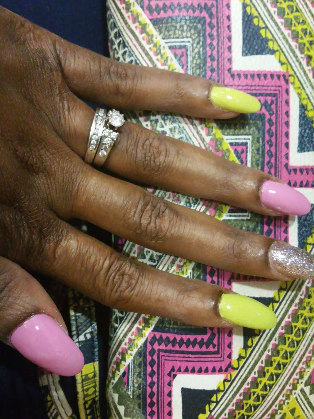Ly Ly Nails & Spa | 2727 N Mayfair Rd, Milwaukee, WI 53222, USA | Phone: (414) 771-3888